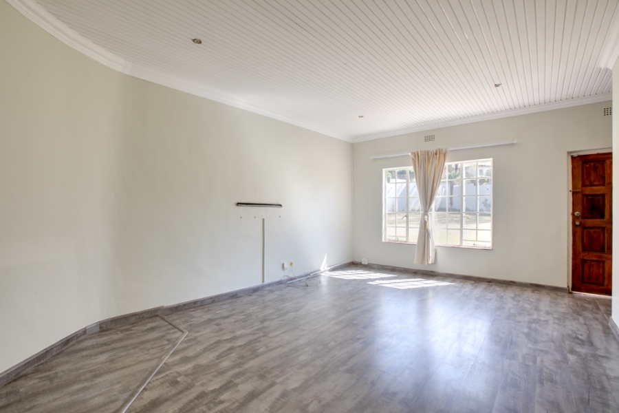 To Let 4 Bedroom Property for Rent in Bryanston Gauteng