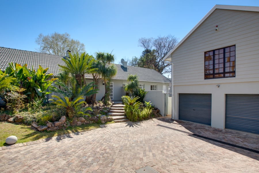 To Let 4 Bedroom Property for Rent in Bryanston Gauteng