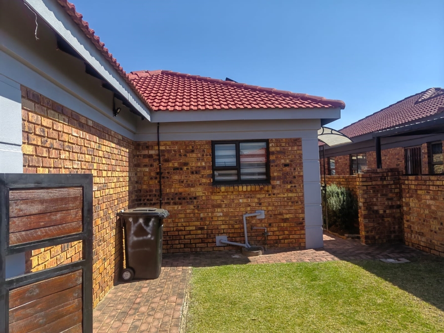 2 Bedroom Property for Sale in Southdowns Estate Gauteng