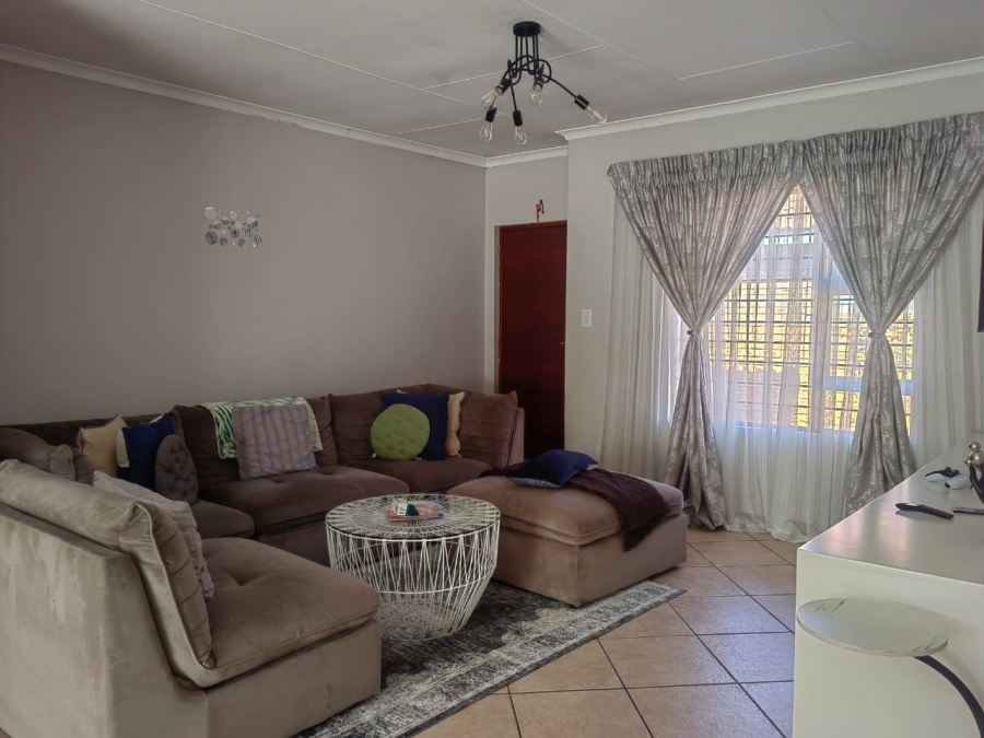 2 Bedroom Property for Sale in Southdowns Estate Gauteng