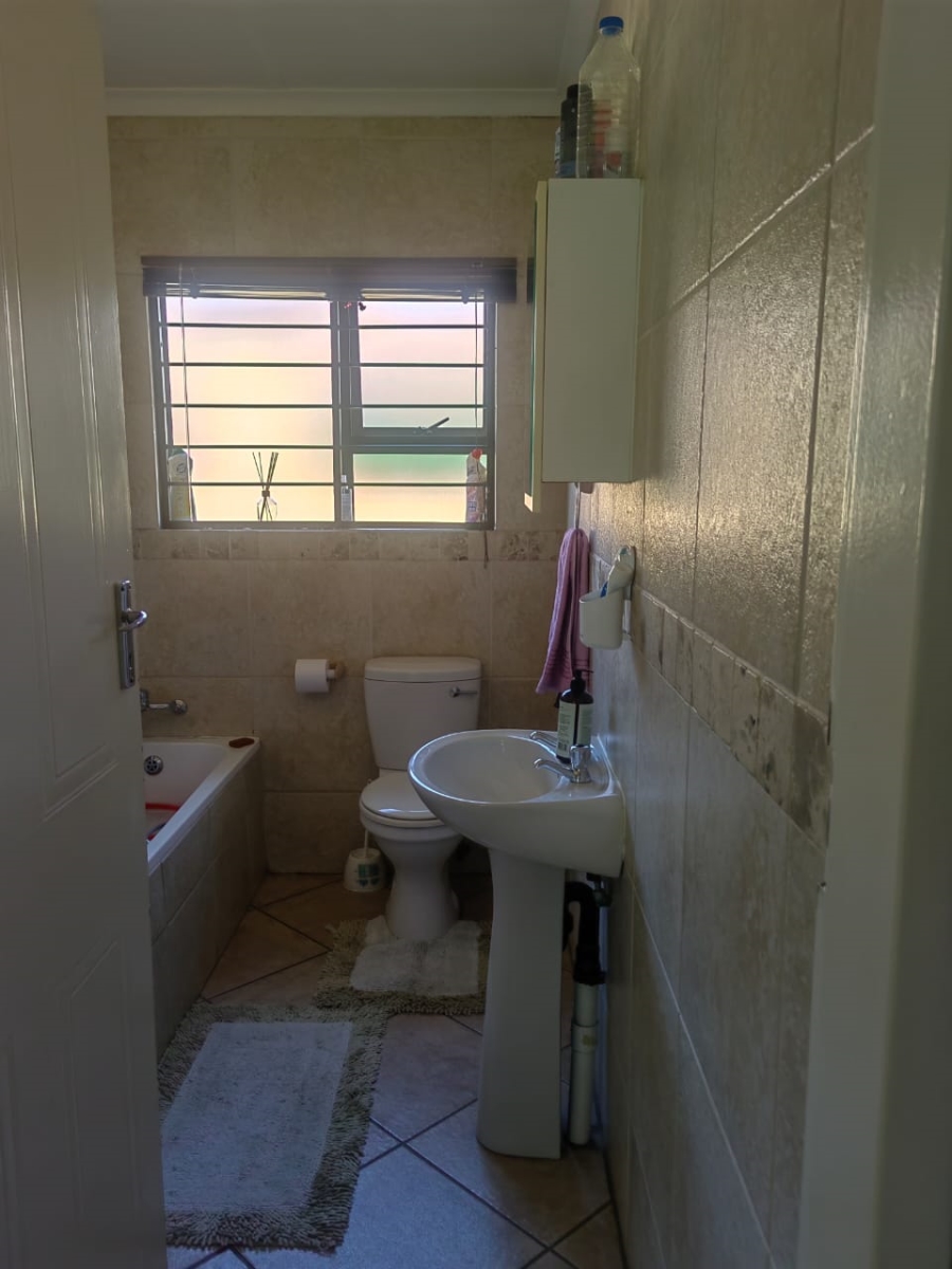 2 Bedroom Property for Sale in Southdowns Estate Gauteng
