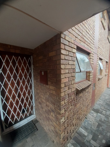 2 Bedroom Property for Sale in Ferndale Gauteng