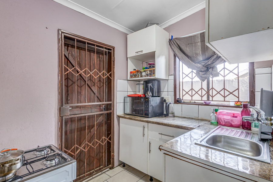 7 Bedroom Property for Sale in Cosmo City Gauteng