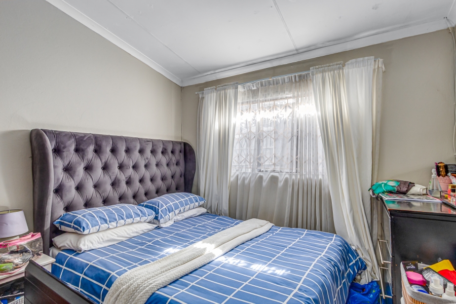 7 Bedroom Property for Sale in Cosmo City Gauteng