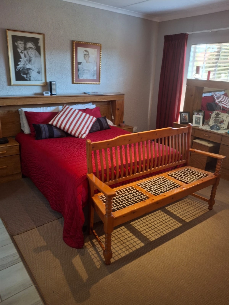 3 Bedroom Property for Sale in Eike Park Gauteng