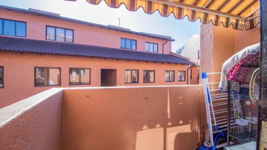 2 Bedroom Property for Sale in Buurendal Gauteng