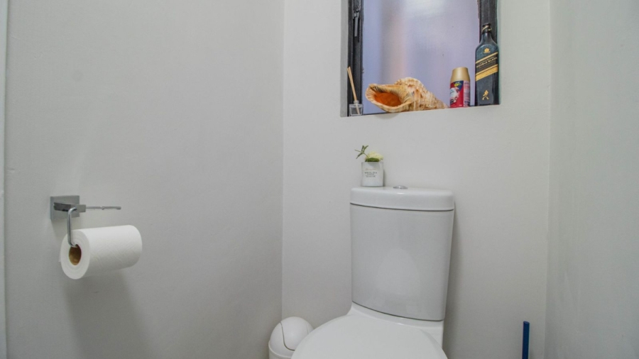 2 Bedroom Property for Sale in Buurendal Gauteng
