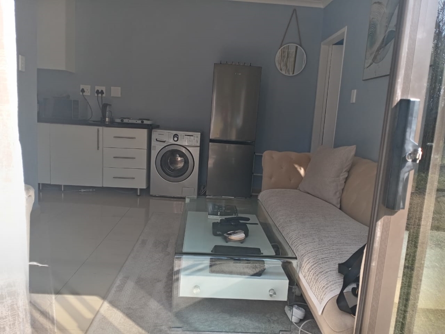 1 Bedroom Property for Sale in Glen Austin Gauteng