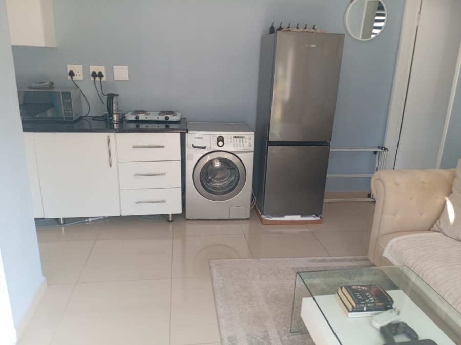 1 Bedroom Property for Sale in Glen Austin Gauteng