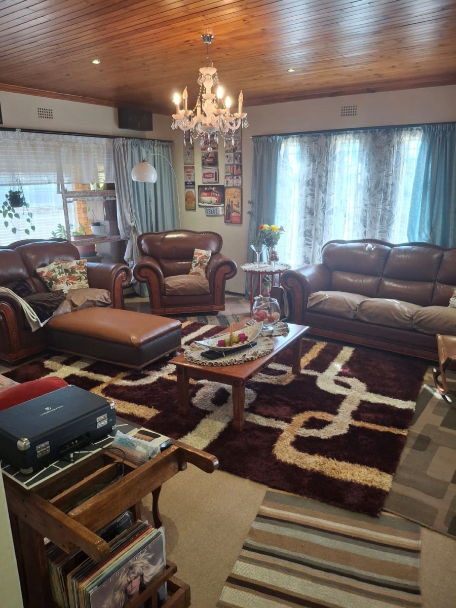 3 Bedroom Property for Sale in Helikonpark Gauteng