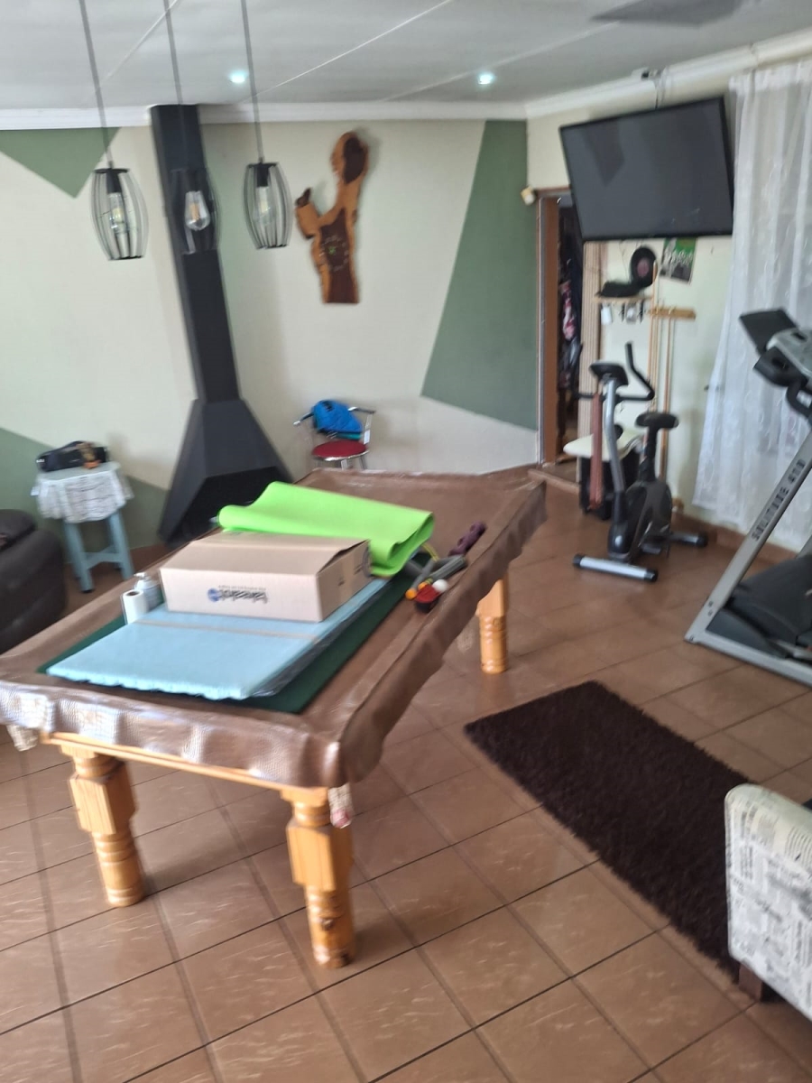 3 Bedroom Property for Sale in Helikonpark Gauteng
