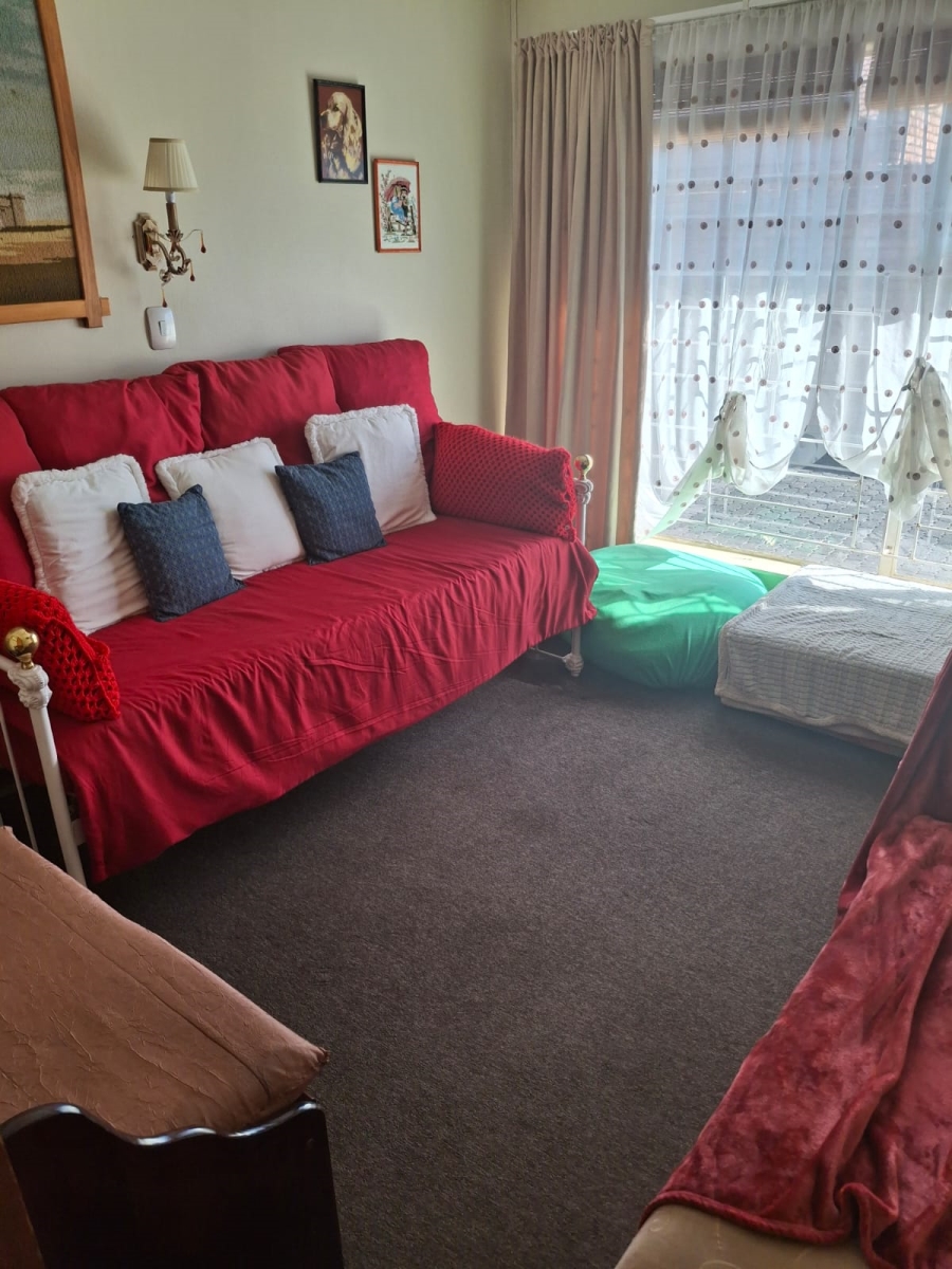 3 Bedroom Property for Sale in Helikonpark Gauteng