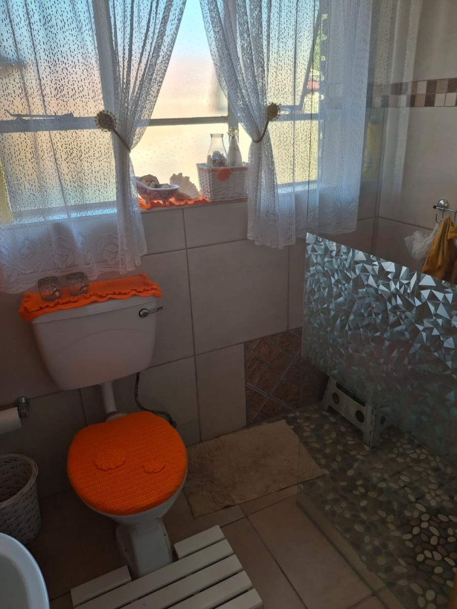 3 Bedroom Property for Sale in Helikonpark Gauteng