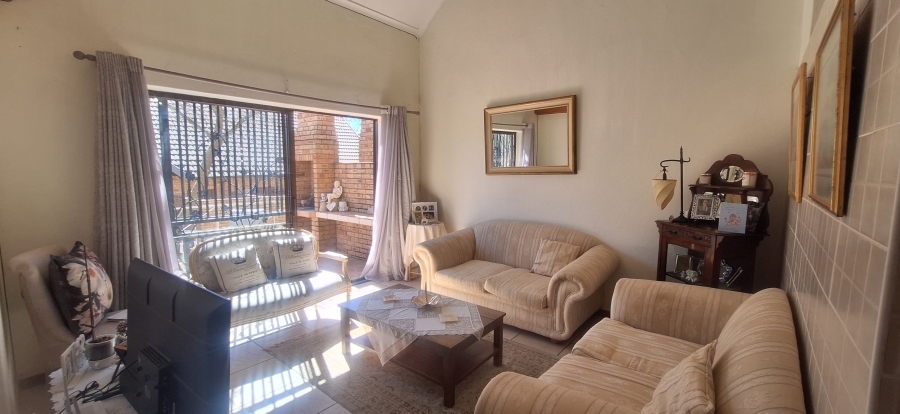 3 Bedroom Property for Sale in Noordheuwel Gauteng