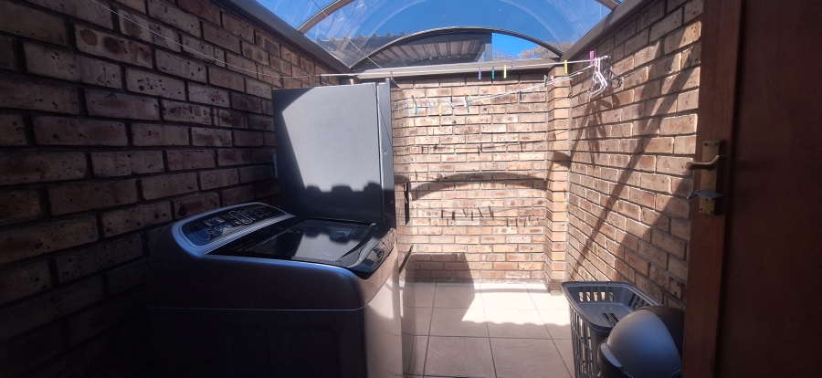 3 Bedroom Property for Sale in Noordheuwel Gauteng