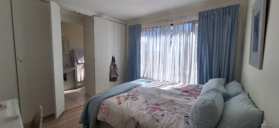 3 Bedroom Property for Sale in Noordheuwel Gauteng