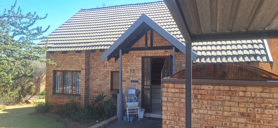 3 Bedroom Property for Sale in Noordheuwel Gauteng