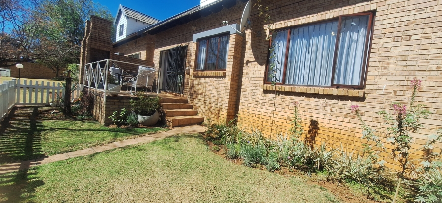 3 Bedroom Property for Sale in Noordheuwel Gauteng