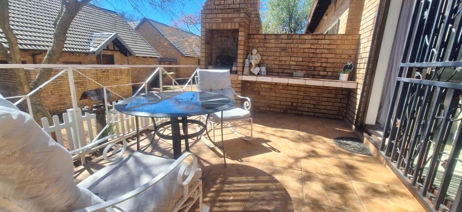 3 Bedroom Property for Sale in Noordheuwel Gauteng