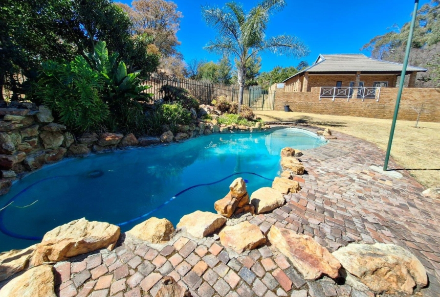 3 Bedroom Property for Sale in Noordheuwel Gauteng