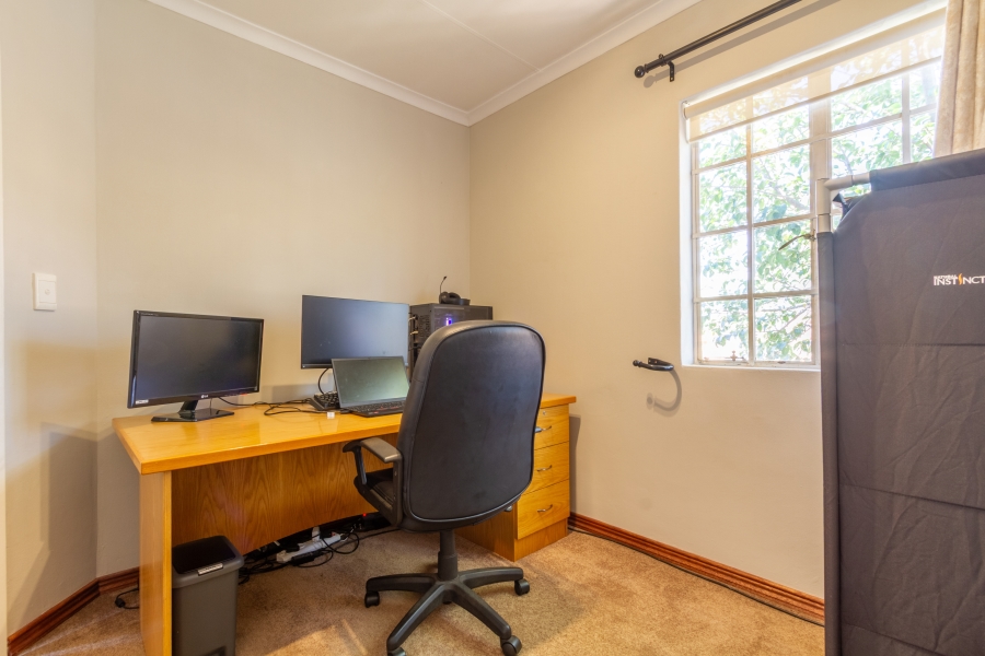 3 Bedroom Property for Sale in Equestria Gauteng