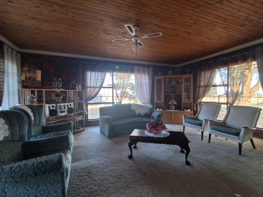3 Bedroom Property for Sale in Falcon Ridge Gauteng