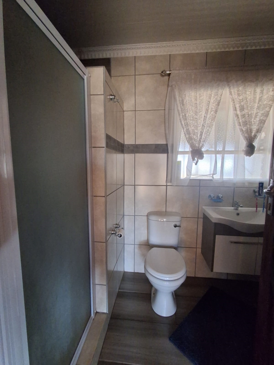 3 Bedroom Property for Sale in Falcon Ridge Gauteng