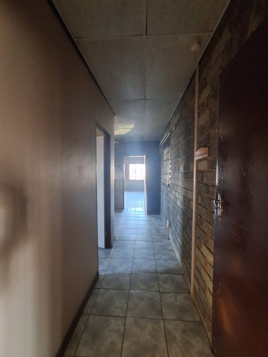 3 Bedroom Property for Sale in Falcon Ridge Gauteng