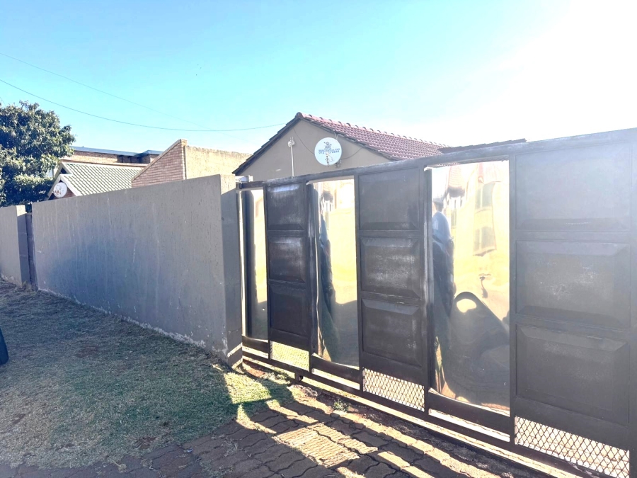 3 Bedroom Property for Sale in Vosloorus Gauteng