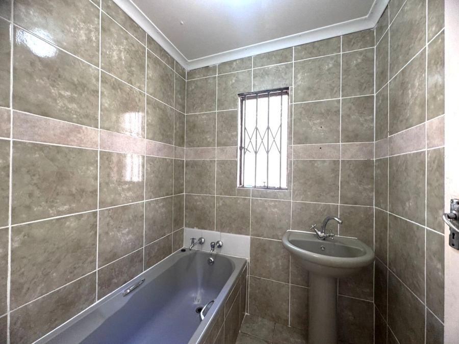 3 Bedroom Property for Sale in Vosloorus Gauteng