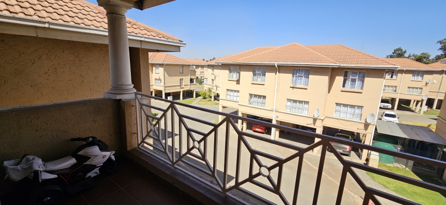 2 Bedroom Property for Sale in Three Rivers Gauteng