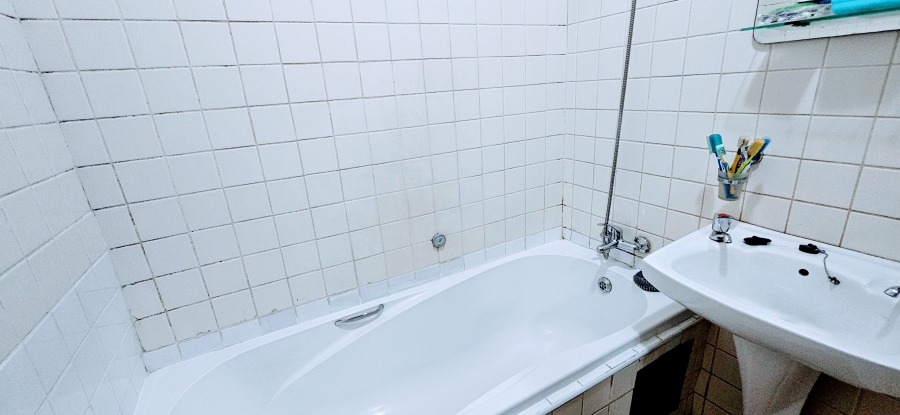 2 Bedroom Property for Sale in Three Rivers Gauteng