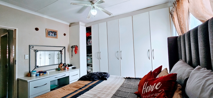 2 Bedroom Property for Sale in Three Rivers Gauteng