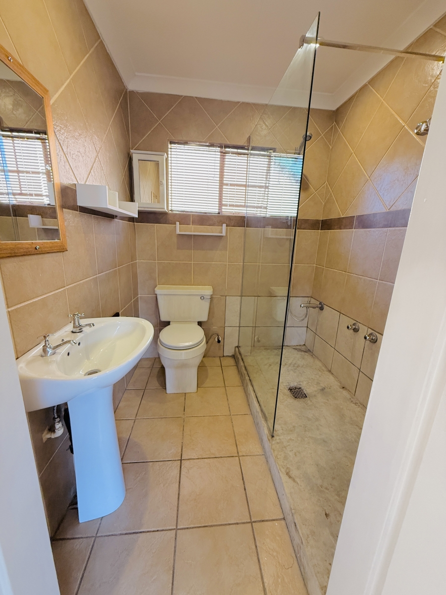 2 Bedroom Property for Sale in Garsfontein Gauteng