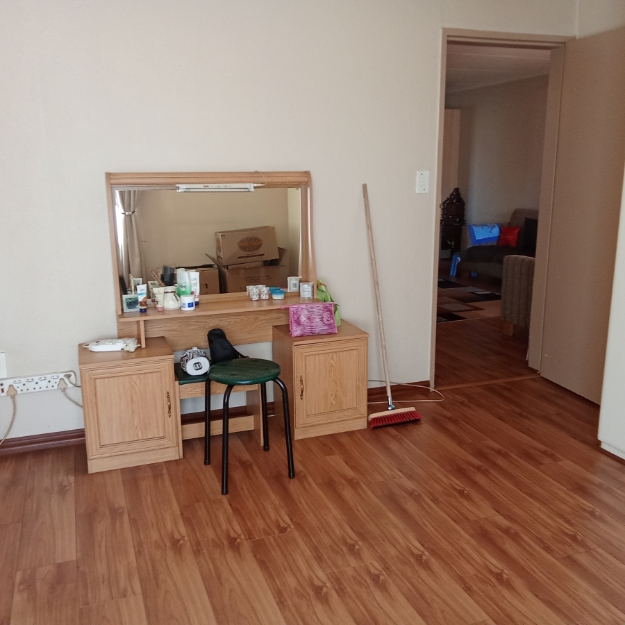 2 Bedroom Property for Sale in Groblerpark Gauteng
