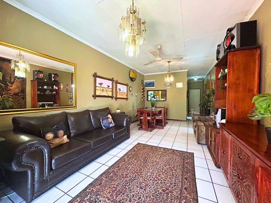 2 Bedroom Property for Sale in Hennopspark Gauteng