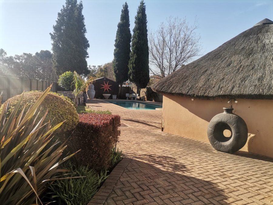 5 Bedroom Property for Sale in Vanderbijlpark SW 5 Gauteng