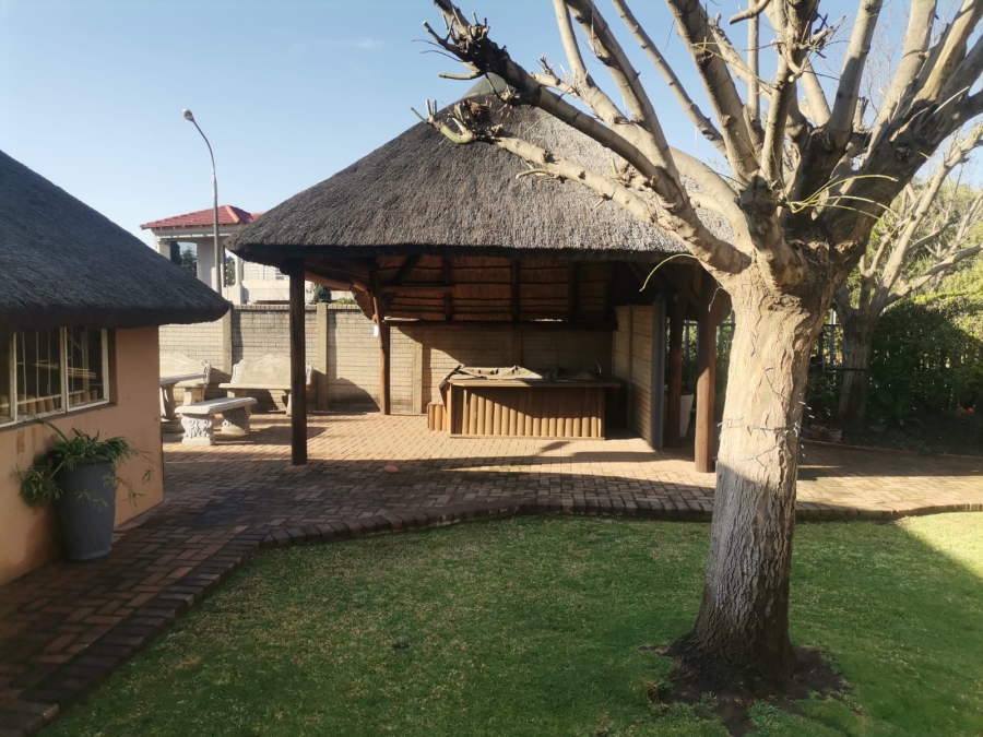 5 Bedroom Property for Sale in Vanderbijlpark SW 5 Gauteng