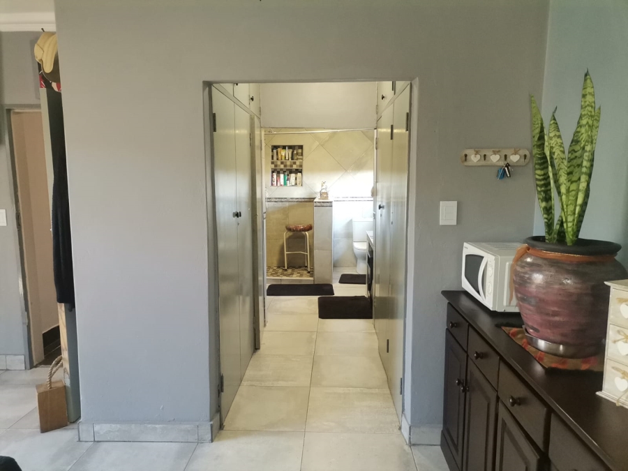 5 Bedroom Property for Sale in Vanderbijlpark SW 5 Gauteng
