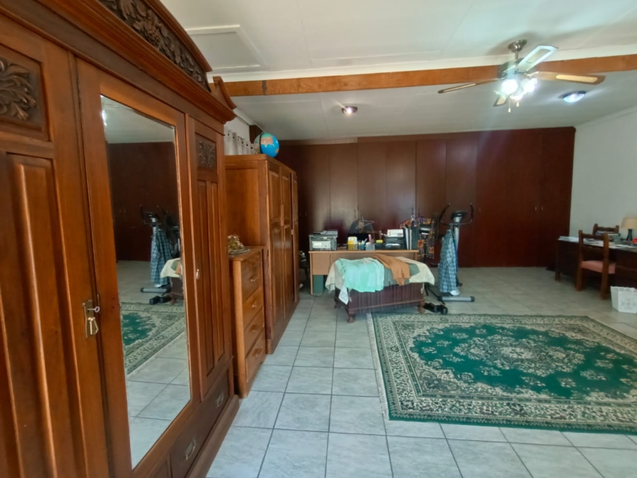 4 Bedroom Property for Sale in Vaalview Gauteng