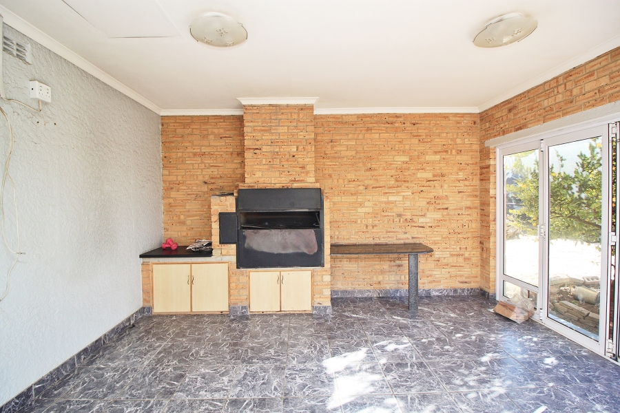 3 Bedroom Property for Sale in Primrose Gauteng