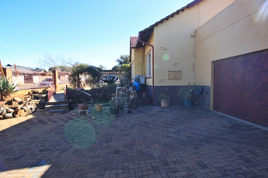 3 Bedroom Property for Sale in Primrose Gauteng