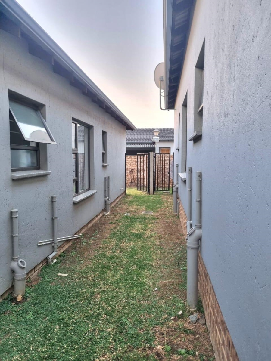 3 Bedroom Property for Sale in Parkrand Gauteng