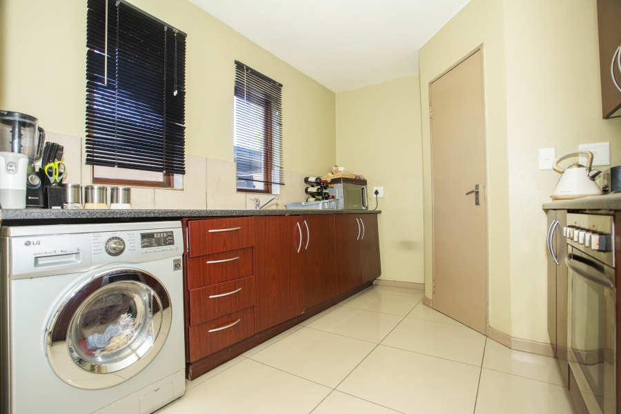 2 Bedroom Property for Sale in Vorna Valley Gauteng