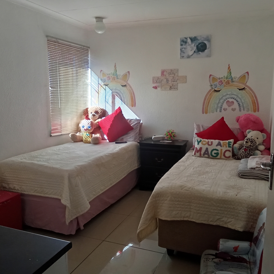 2 Bedroom Property for Sale in Groblerpark Gauteng