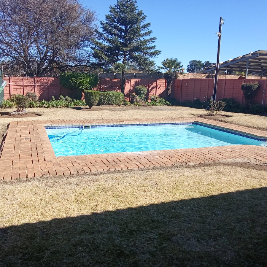 2 Bedroom Property for Sale in Groblerpark Gauteng