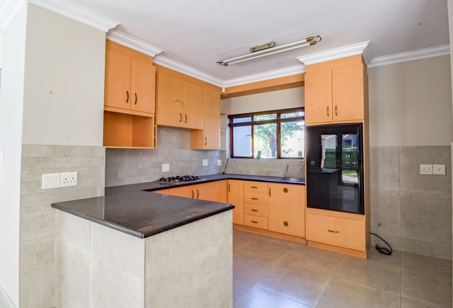 4 Bedroom Property for Sale in Silver Lakes Golf Estate Gauteng