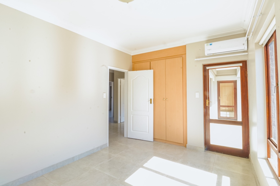 4 Bedroom Property for Sale in Silver Lakes Golf Estate Gauteng