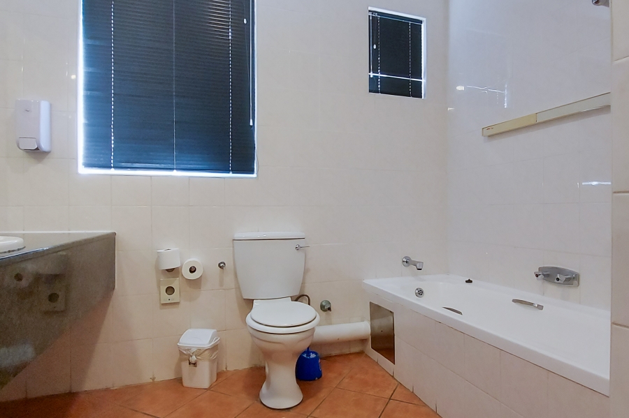 To Let 0 Bedroom Property for Rent in Rosebank Gauteng
