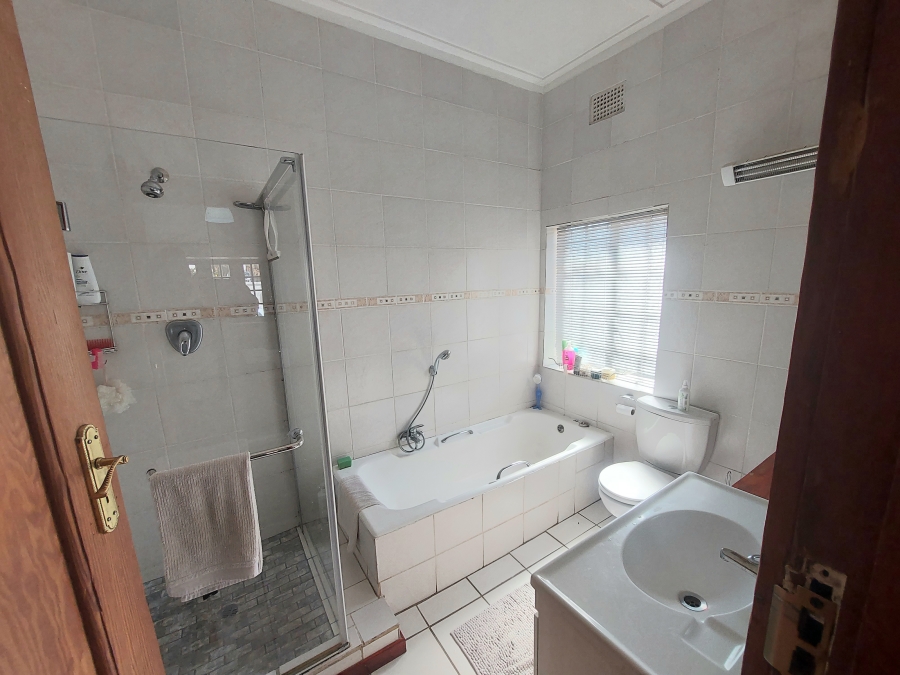 3 Bedroom Property for Sale in Kensington Gauteng
